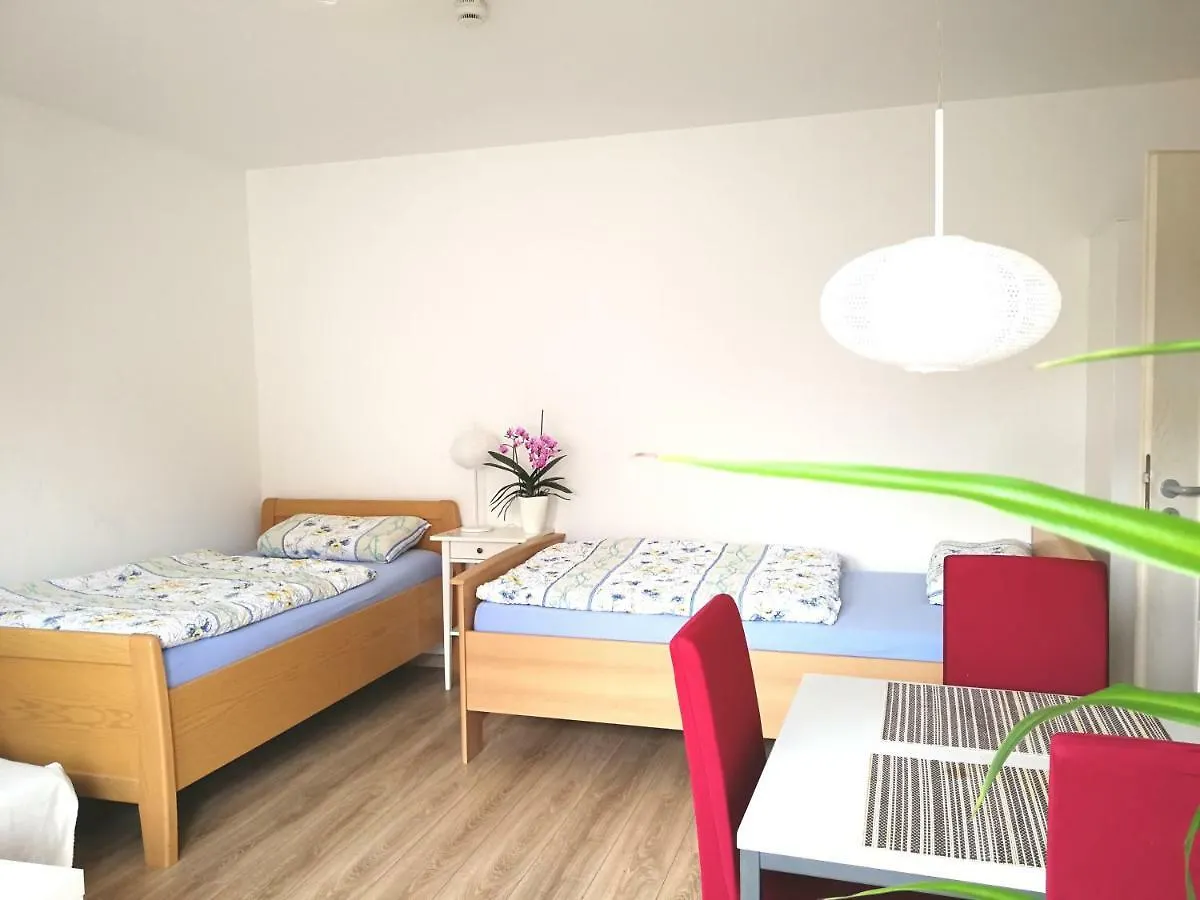 Appartement Quiet City-Apt, 4Min City-Center, 18Min Fair Nuernberg!!!