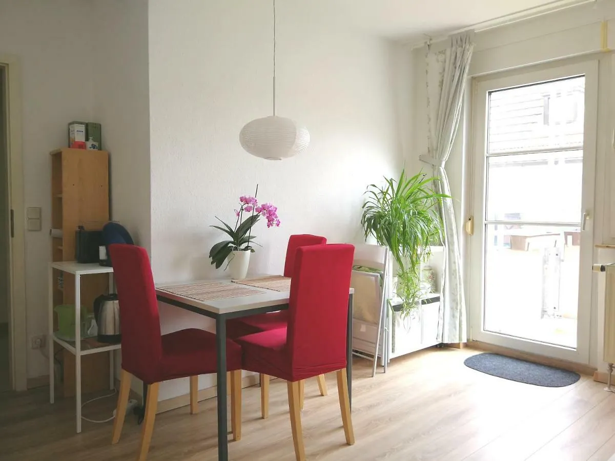 Quiet City-Apt, 4Min City-Center, 18Min Fair Nuernberg!!!
