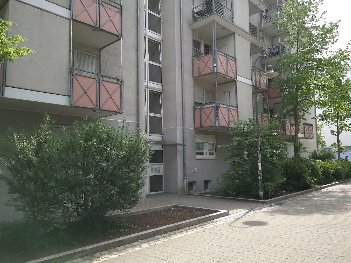 Quiet City-Apt, 4Min City-Center, 18Min Fair Nuernberg!!! Nuremberg